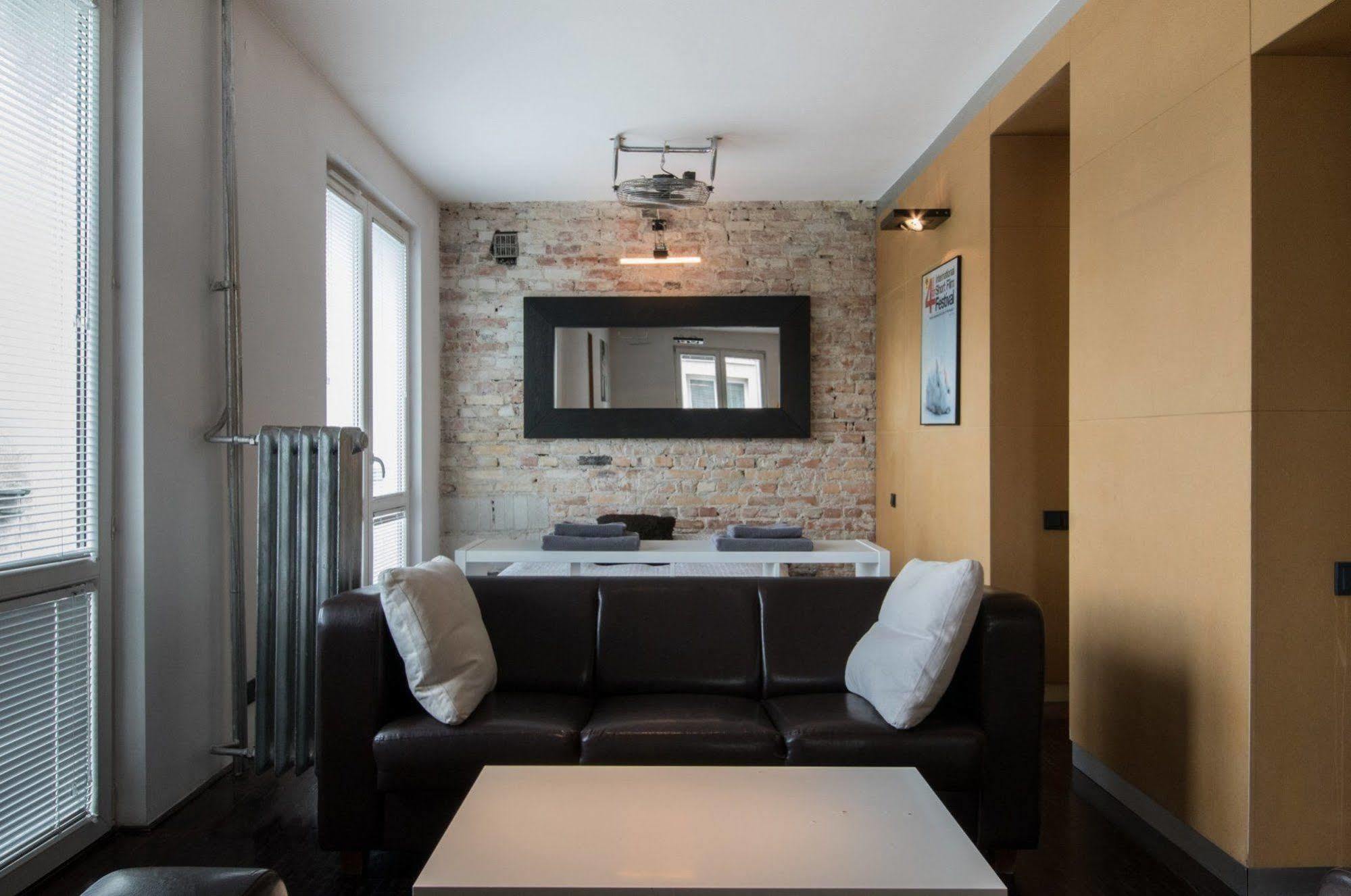 Bizzi Luxdesign Studio - Warschau Buitenkant foto